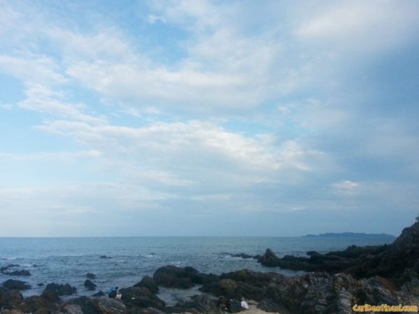 mandi manda pantai pandak