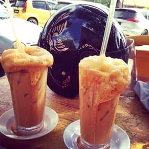 teh ais madu kelantan