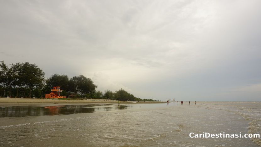 berkelah di hotel pantai bagan lalang