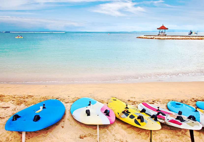 pantai menarik nusa dua bali