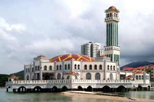 Masjid Terapung Tanjung Bugah