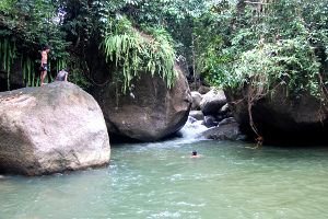 air terjun sungai kedondong selangor