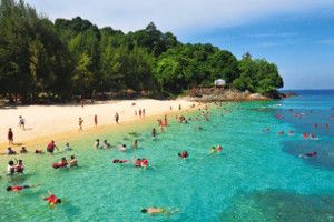 Kekabu pantai Tempat Menarik