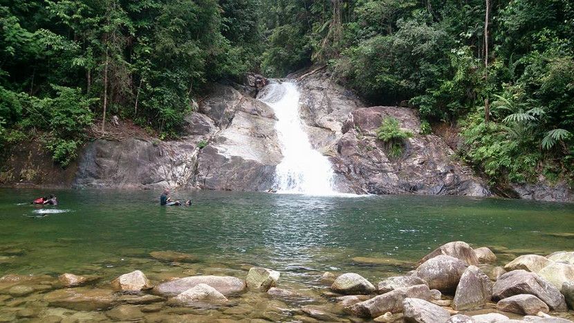 tempat-berkhelah-air-terjun-chemerong