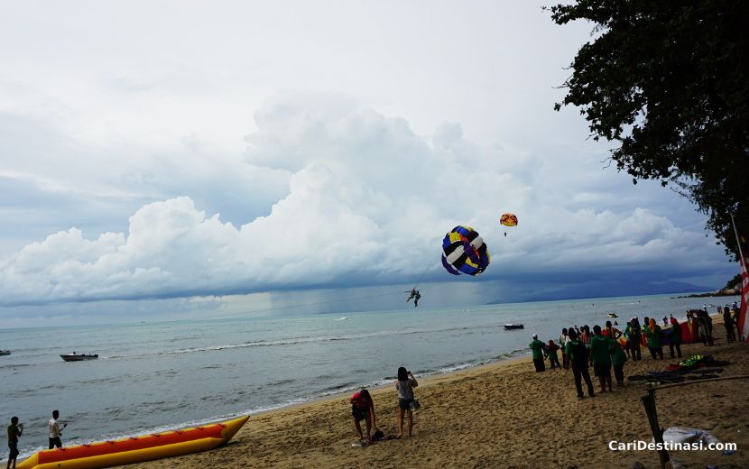 aktiviti menarik di batu ferringhi beach