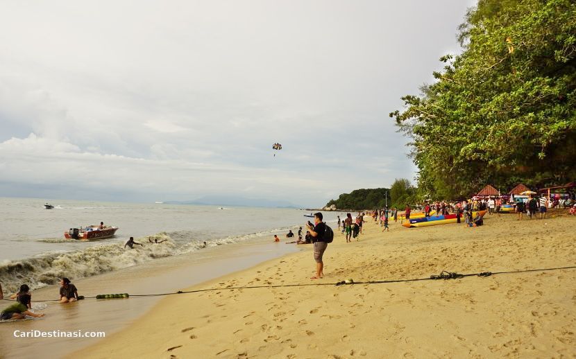 pelancongan tepi pantai penang menarik