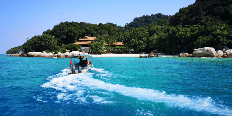 Pulau Lang Tengah - Jelajah Pulau ke Pulau (Island Hopping)