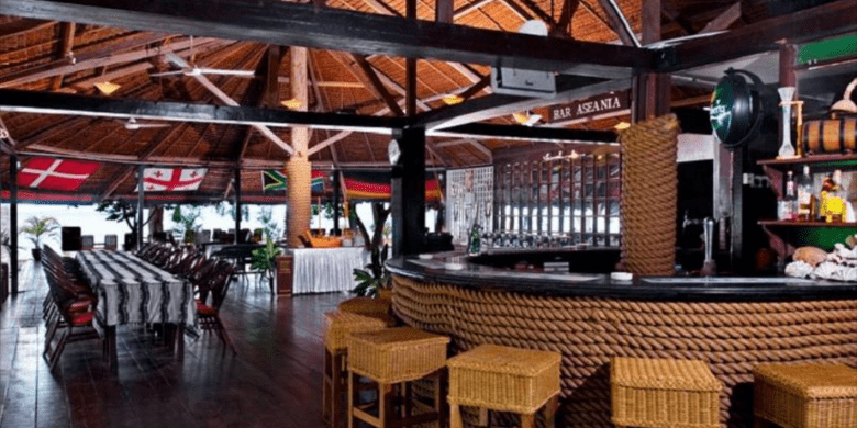 Nikmati makan malam yang lazat di Restoran Kayu Manis, Aseania Beach Resort Pulau Besar Mersing