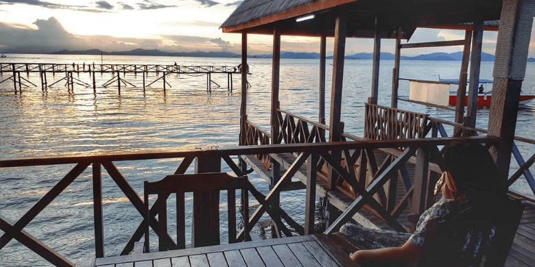 Matahari terbit dan terbenam di Pulau Mabul