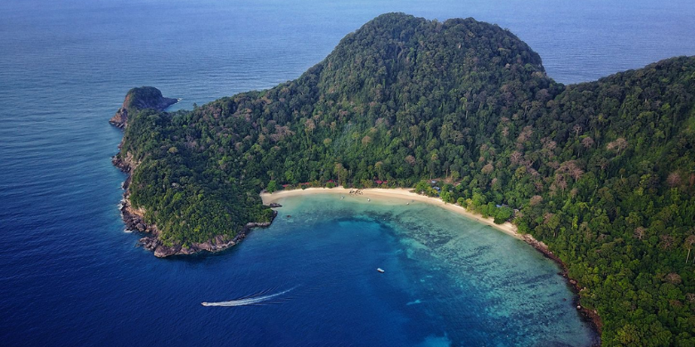 Pulau Tenggol - Jelajah Pulau-Ke-Pulau (Island Hopping)