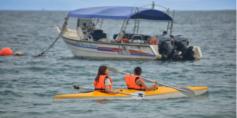 Pulau Tinggi - Nikmati pelbagai sukan air