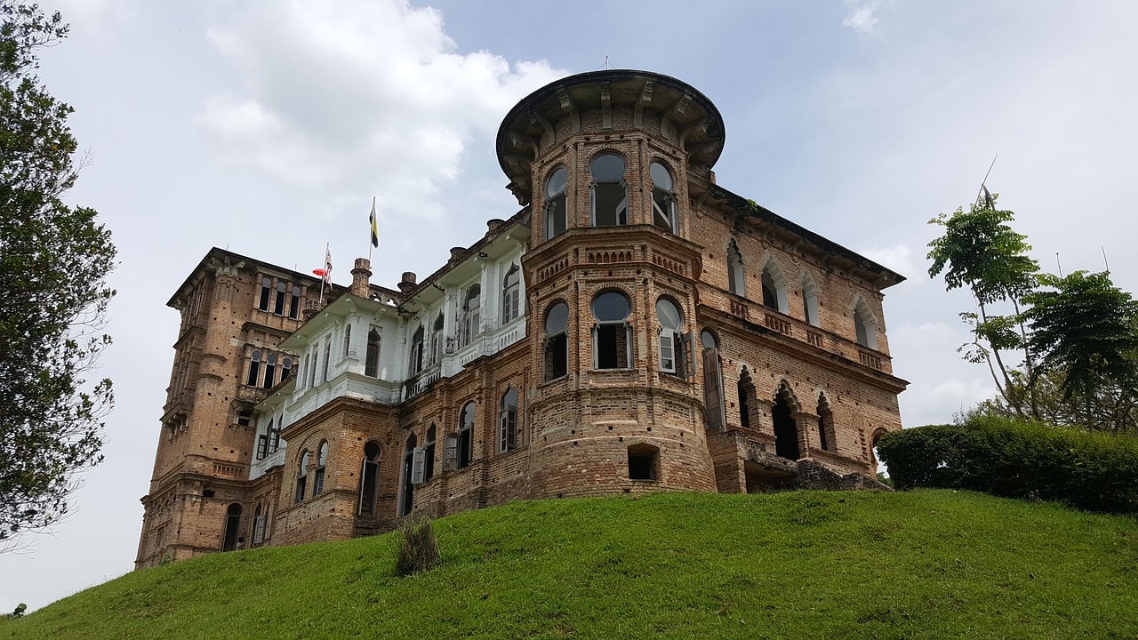 Tempat bersejarah di perak