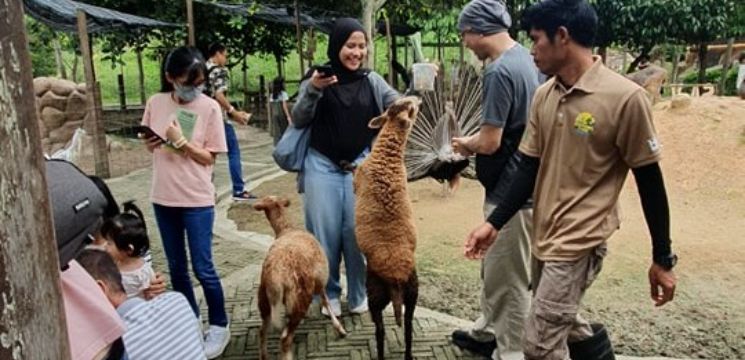 100 Spesies Haiwan Eksotik di Bentong Farm