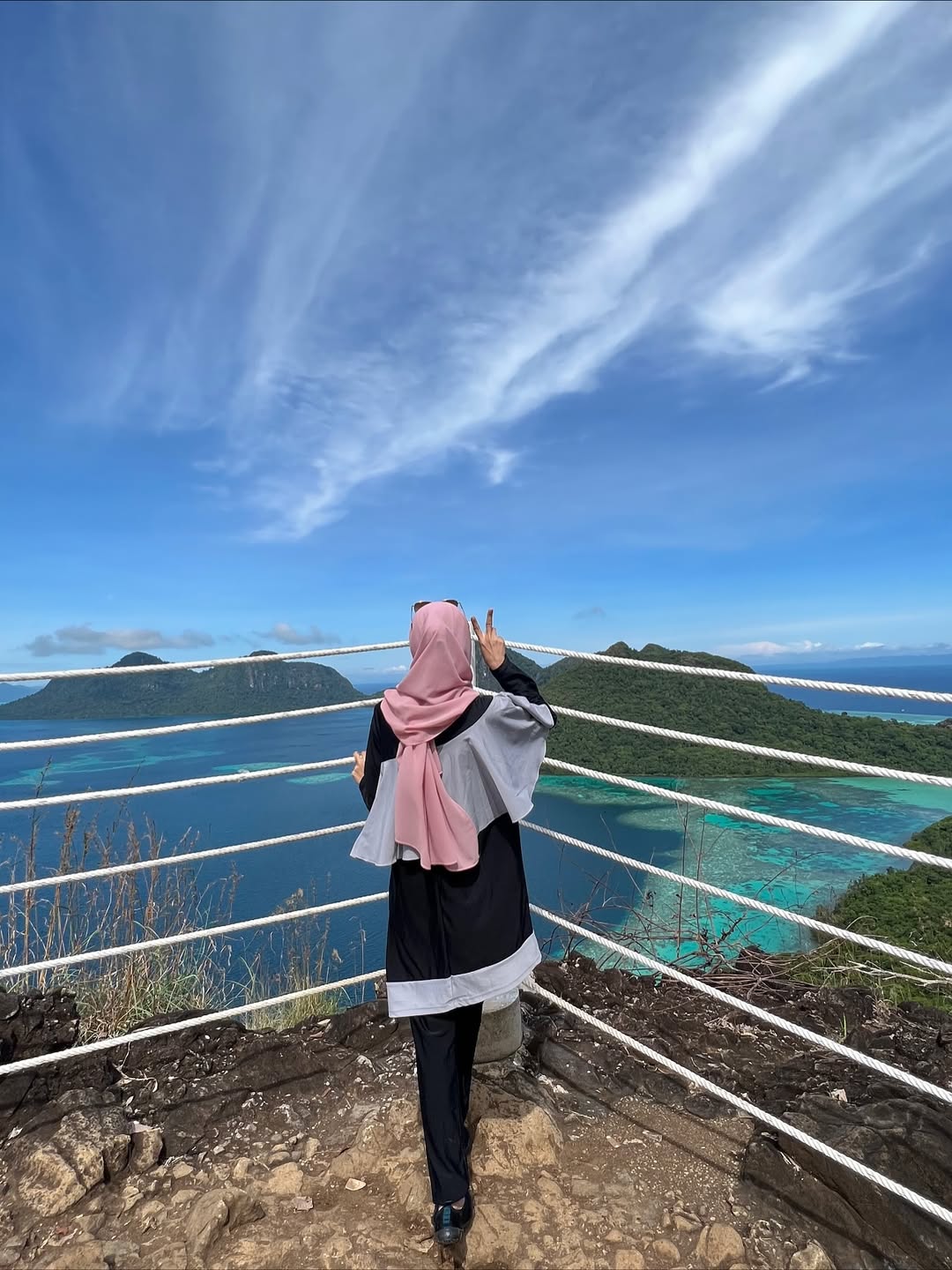 Bohey Dulang Hike Overlook