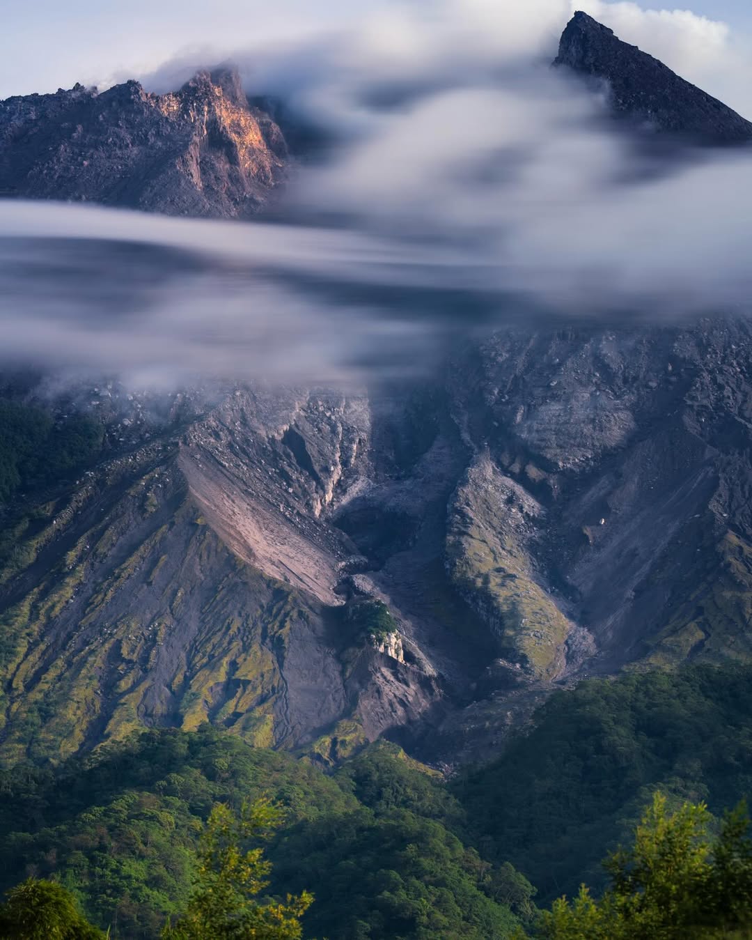 letusan gunung merapi