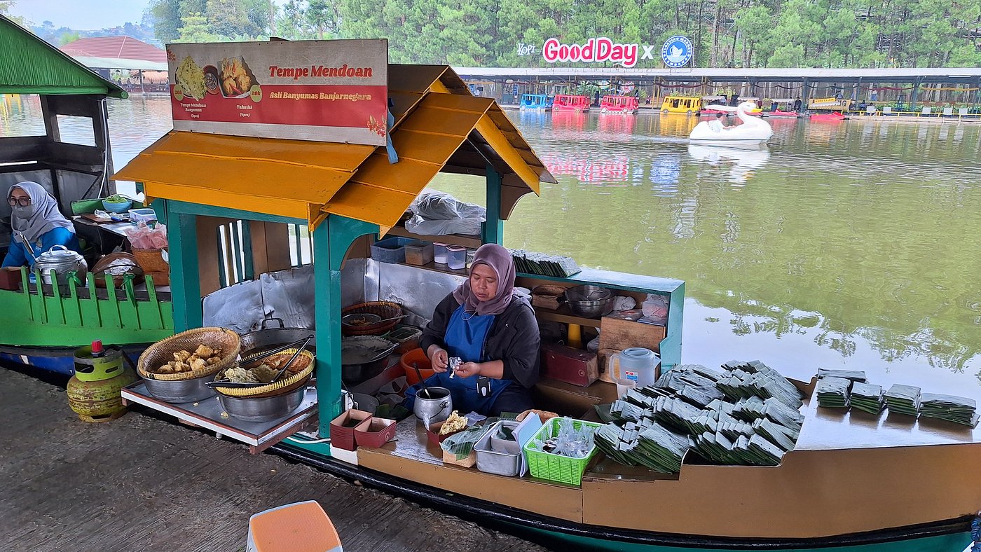 Floating Market Bandung Indonesia