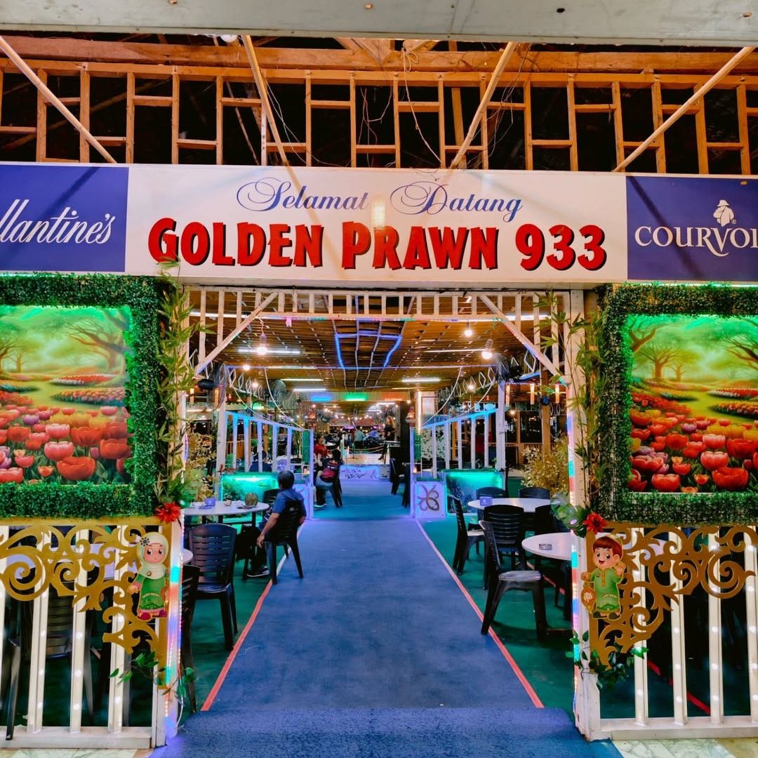 Golden Prawn 933